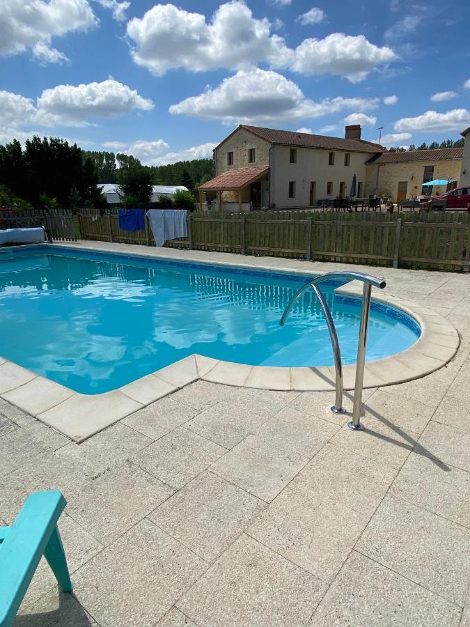 Отель Loire Escapes Berrie Экстерьер фото